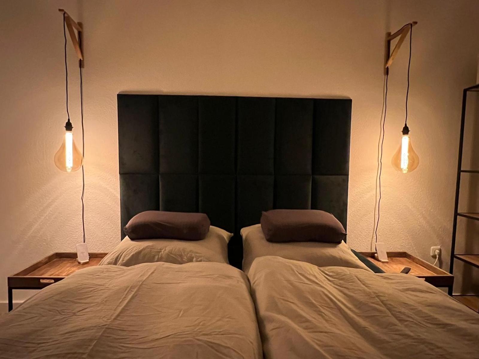 100M E-Ladestation - Max 4 Pers - Duesseldorf - Ruhrgebiet - Pilgerstaette Apartment เฟลแบร์ท ภายนอก รูปภาพ