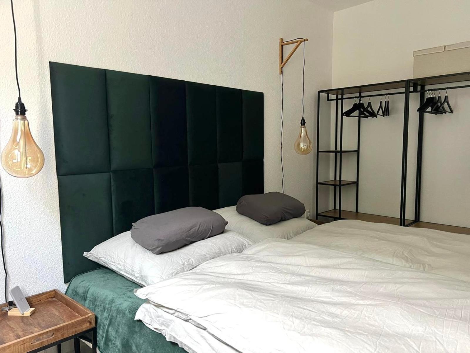 100M E-Ladestation - Max 4 Pers - Duesseldorf - Ruhrgebiet - Pilgerstaette Apartment เฟลแบร์ท ภายนอก รูปภาพ